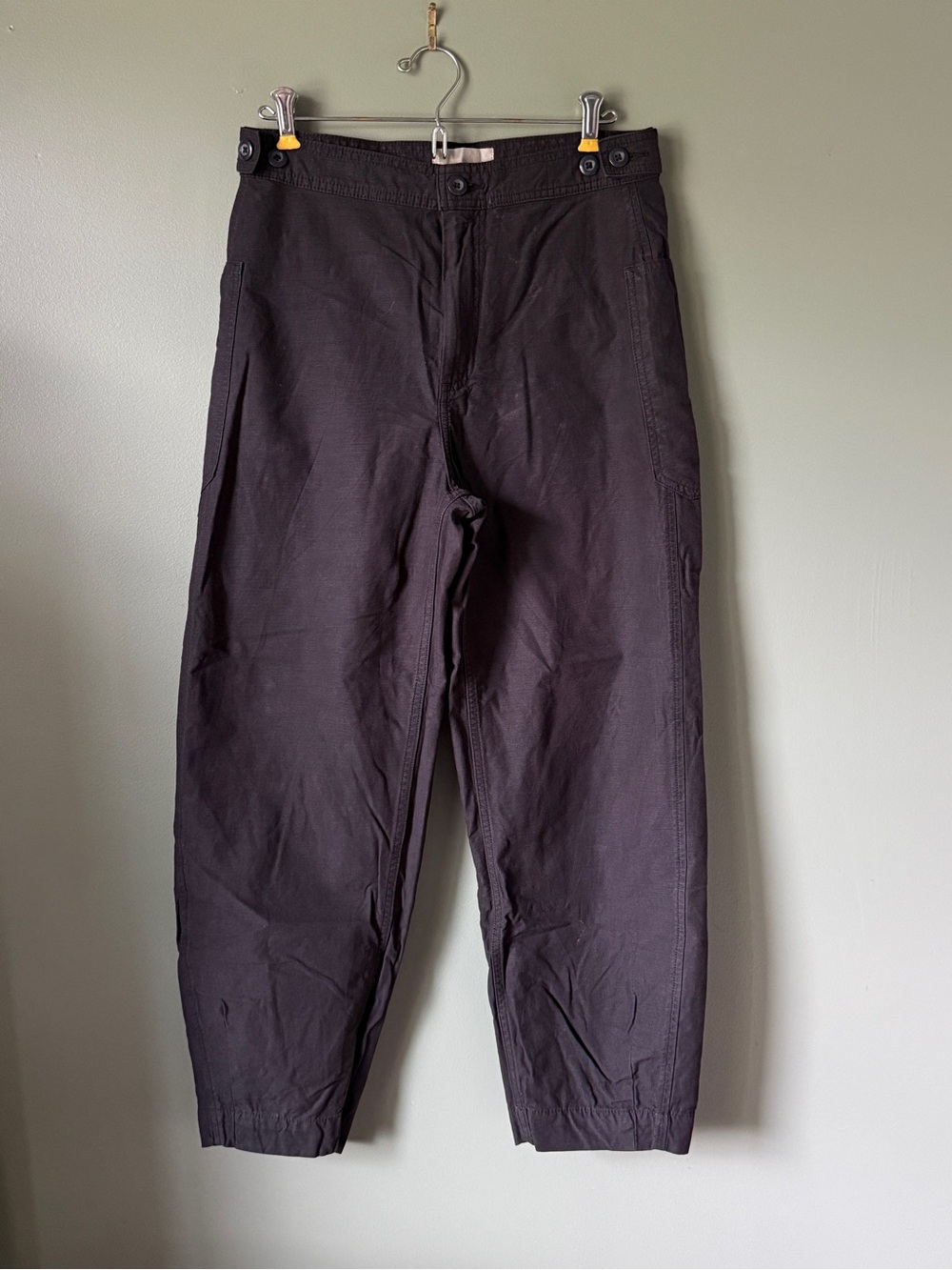 Everlane - THE FATIGUE BARREL PANT - Size 6 - Black